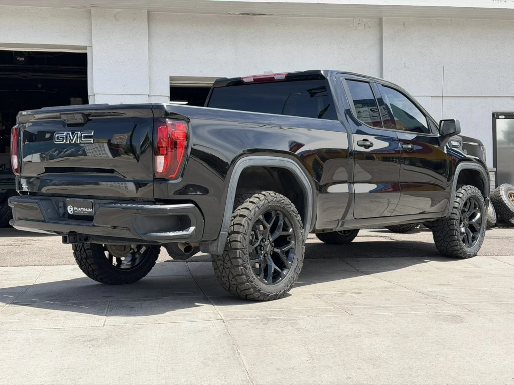 2025 GMC Sierra 1500 Fitted with Black Replica Wheels 22" Snowflake Style 1101 Rims