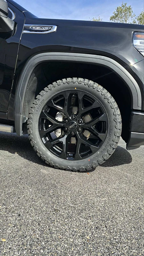 2025 GMC Sierra 1500 with Replica Wheels 22" Snowflake Style 1101 Black Wheels