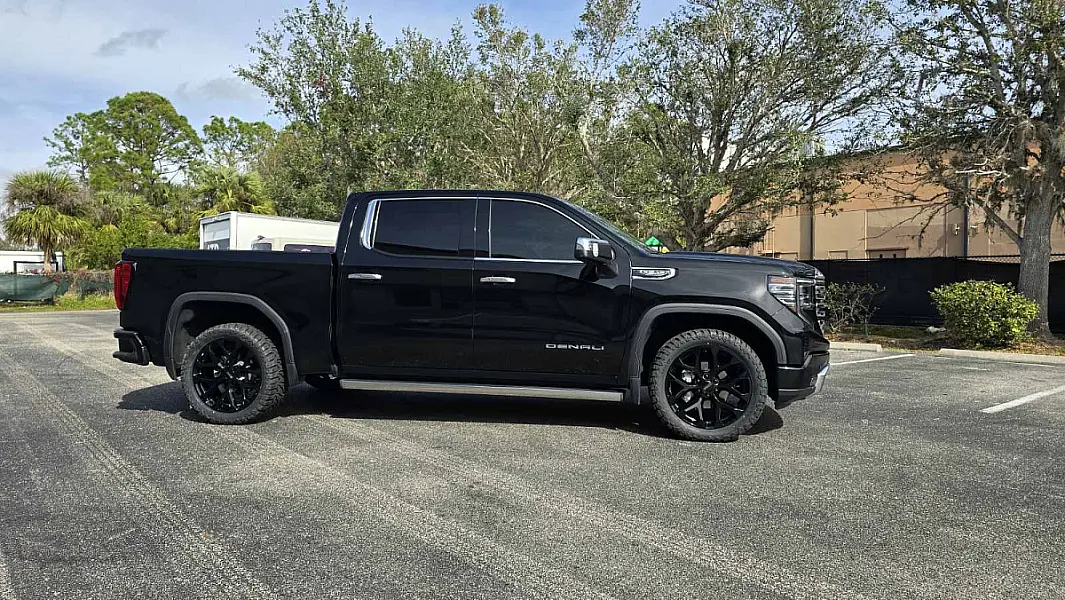 Replica Wheels 22" Snowflake Style 1101 Black on 2025 GMC Sierra 1500