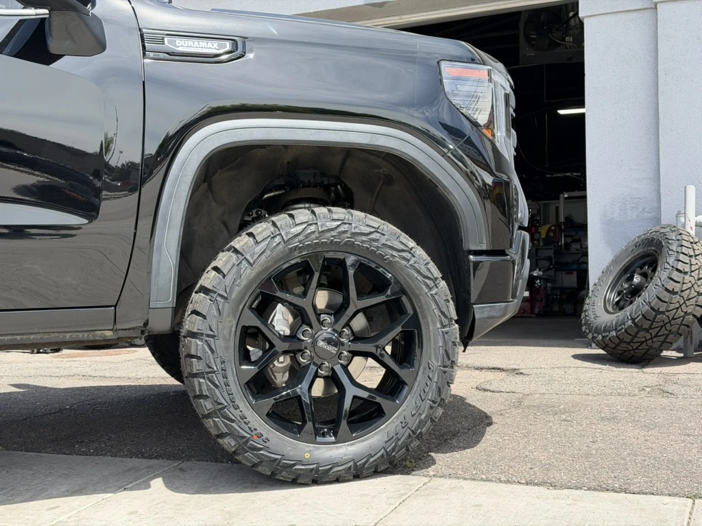 Replica Wheels Black 22" Snowflake Style 1101 Wheel on 2025 GMC Sierra 1500