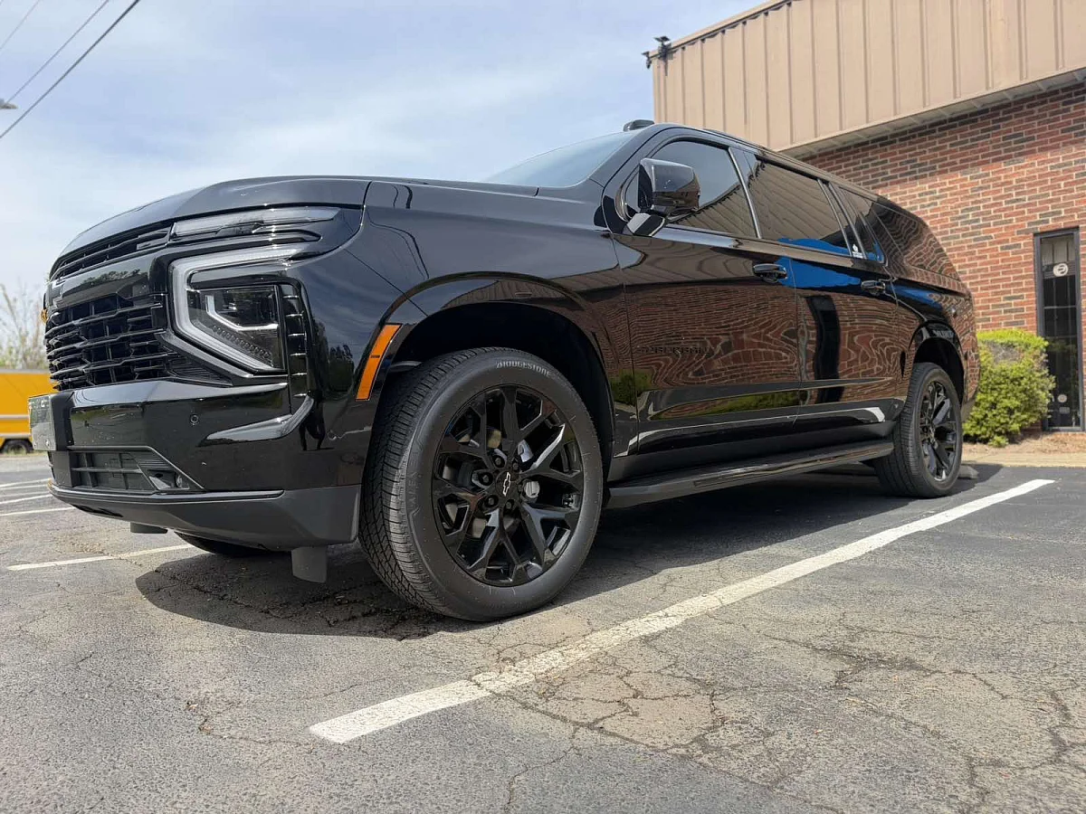 2026 Chevrolet Suburban with Replica Wheels 22" Snowflake Style 1101 Black Rims