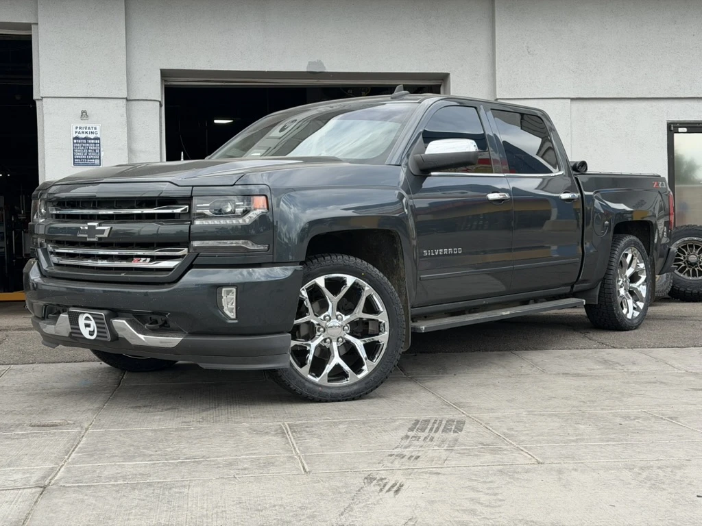 2016 Chevrolet Silverado 1500 Equipped with Replica Wheels 22" Snowflake Style 1101 Chrome