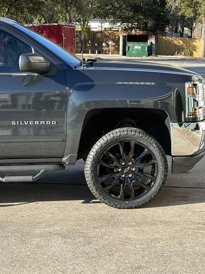 Black Replica Wheels 22" Style 1103 on 2016 Chevrolet Silverado 1500