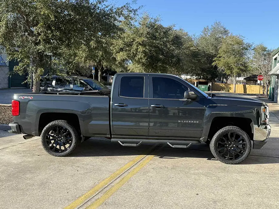 Replica Wheels 22" Style 1103 Black on 2016 Chevrolet Silverado 1500