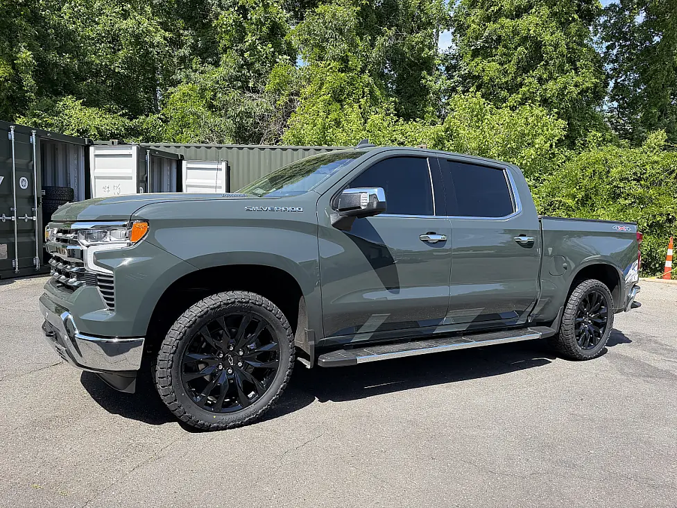 2026 Chevrolet Silverado 1500 with Replica Wheels 22" Style 1103 Black Wheels
