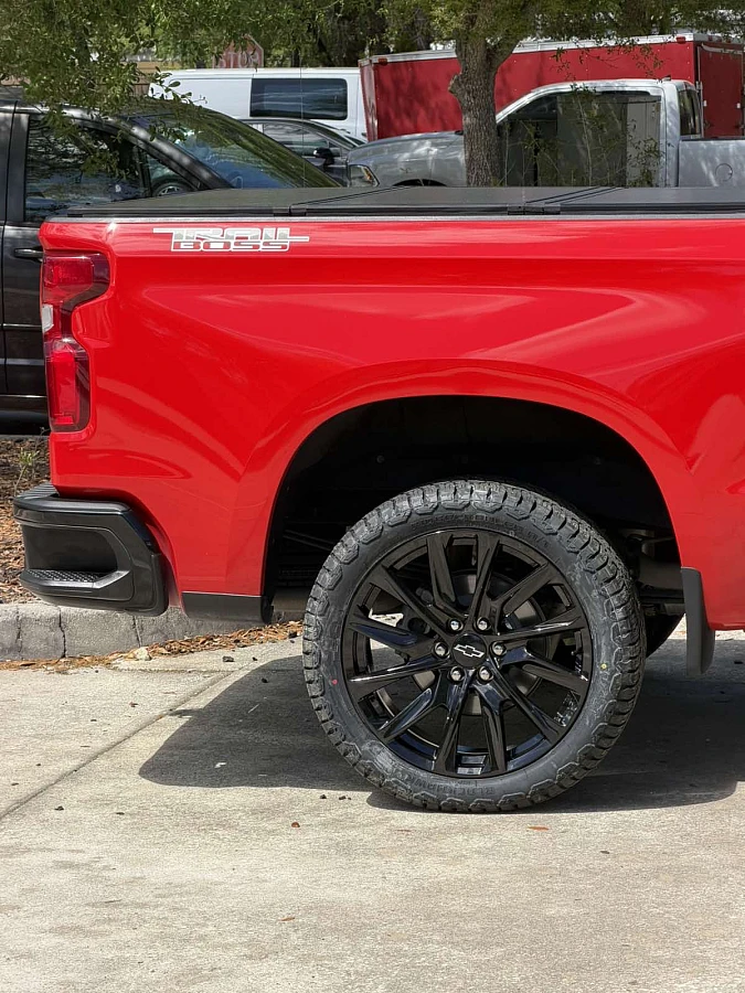 2025 Chevrolet Silverado 1500 with Replica Wheels 22" SSX Style 1106 Black Wheels
