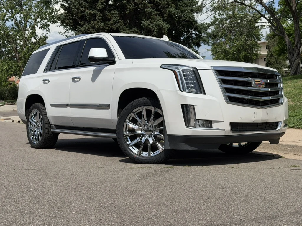 Replica Wheels 22" SSX Style 1106 Chrome Aftermarket Wheel on 2018 Cadillac Escalade