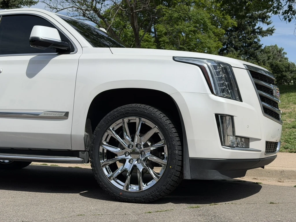 Replica Wheels Chrome 22" SSX Style 1106 Wheel on 2018 Cadillac Escalade