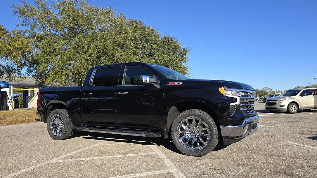 Replica Wheels 22" SSX Style 1106 Chrome on 2022 Chevrolet Silverado 1500