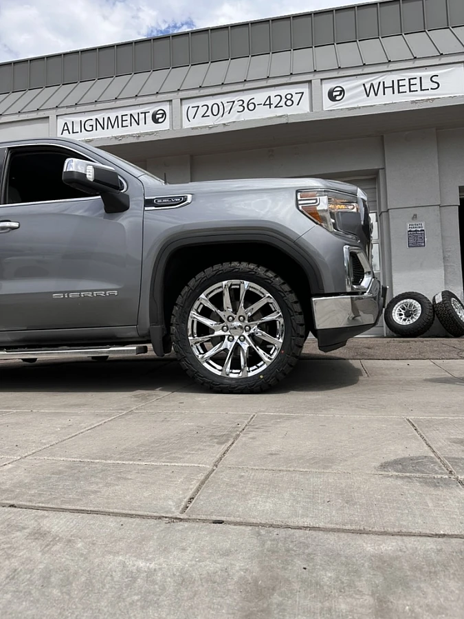 2022 GMC Sierra 1500 with Replica Wheels 22" SSX Style 1106 Chrome Wheels