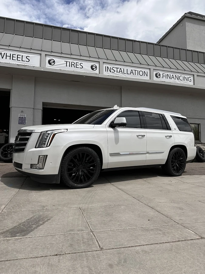 Black Replica Wheels 22" Style 1114 on 2020 Cadillac Escalade