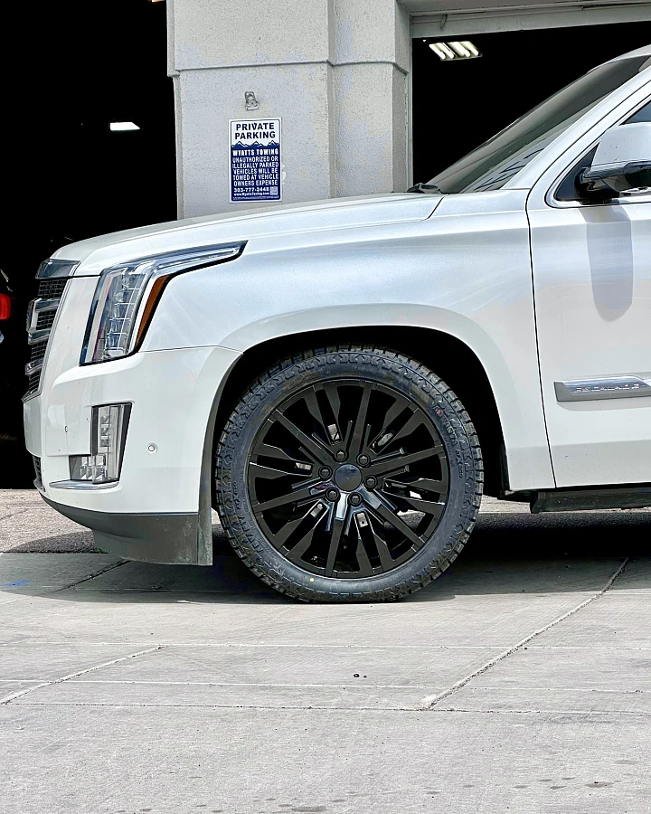 Replica Wheels Black 22" Style 1114 Wheel on 2020 Cadillac Escalade