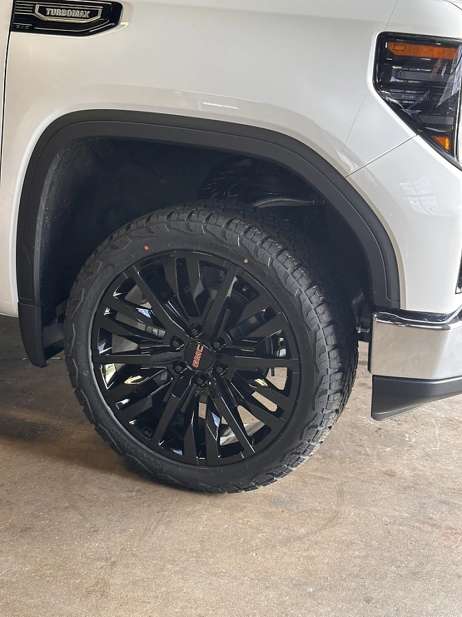 Black Replica Wheels 22" Style 1114 on 2025 GMC Sierra 1500