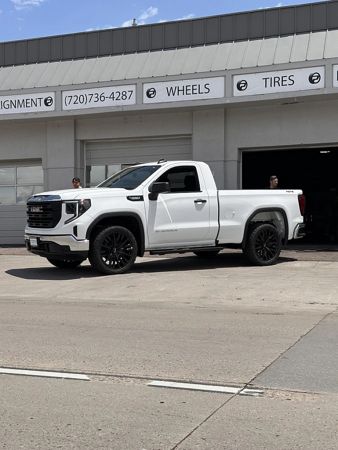 Replica Wheels Black 22" Style 1114 Wheel on 2025 GMC Sierra 1500