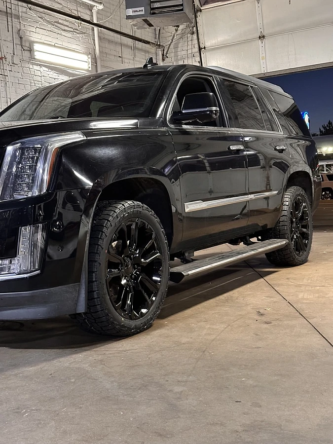 Replica Wheels 22" Style 1120 Black Rim on 2020 Cadillac Escalade