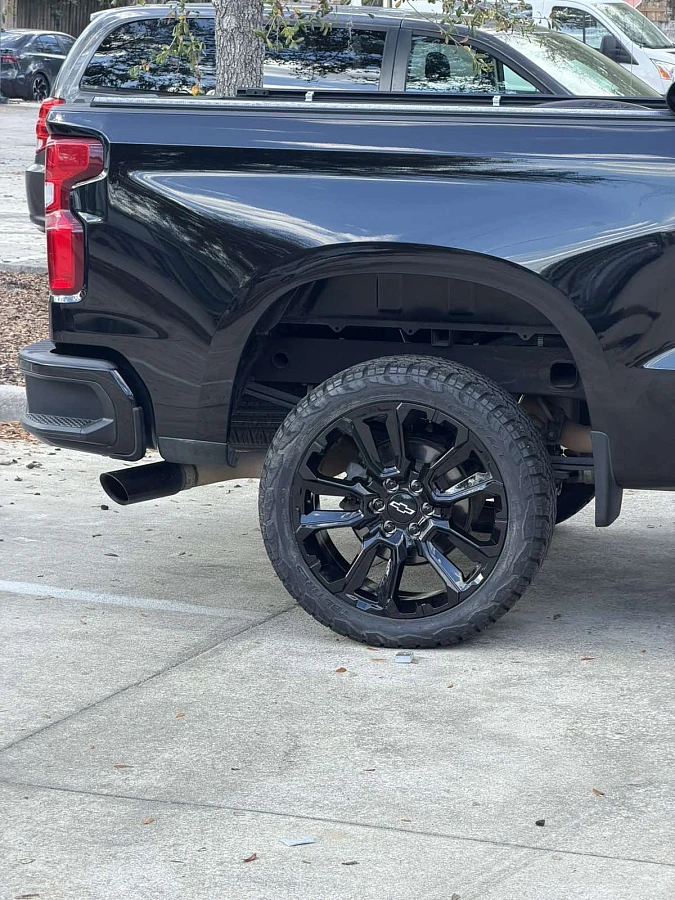 2025 Chevrolet Silverado 1500 with Replica Wheels 22" Style 1120 Black Wheels