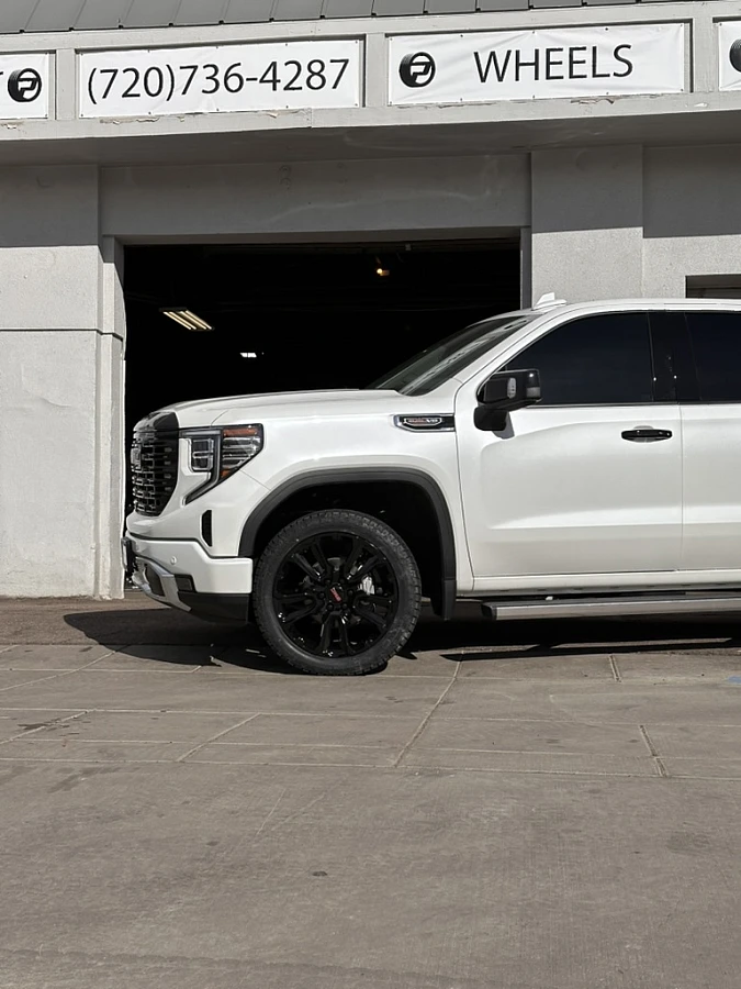 Black Replica Wheels 22" Style 1120 on 2026 GMC Sierra 1500